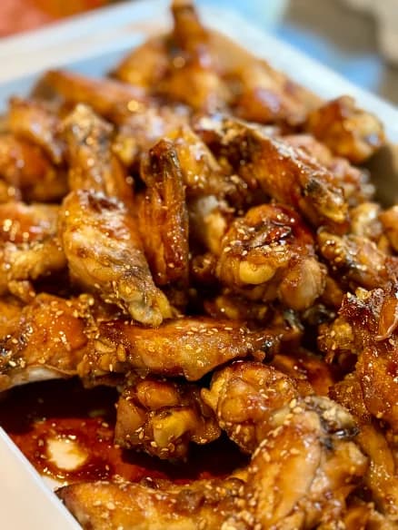 Glazed chicken wings